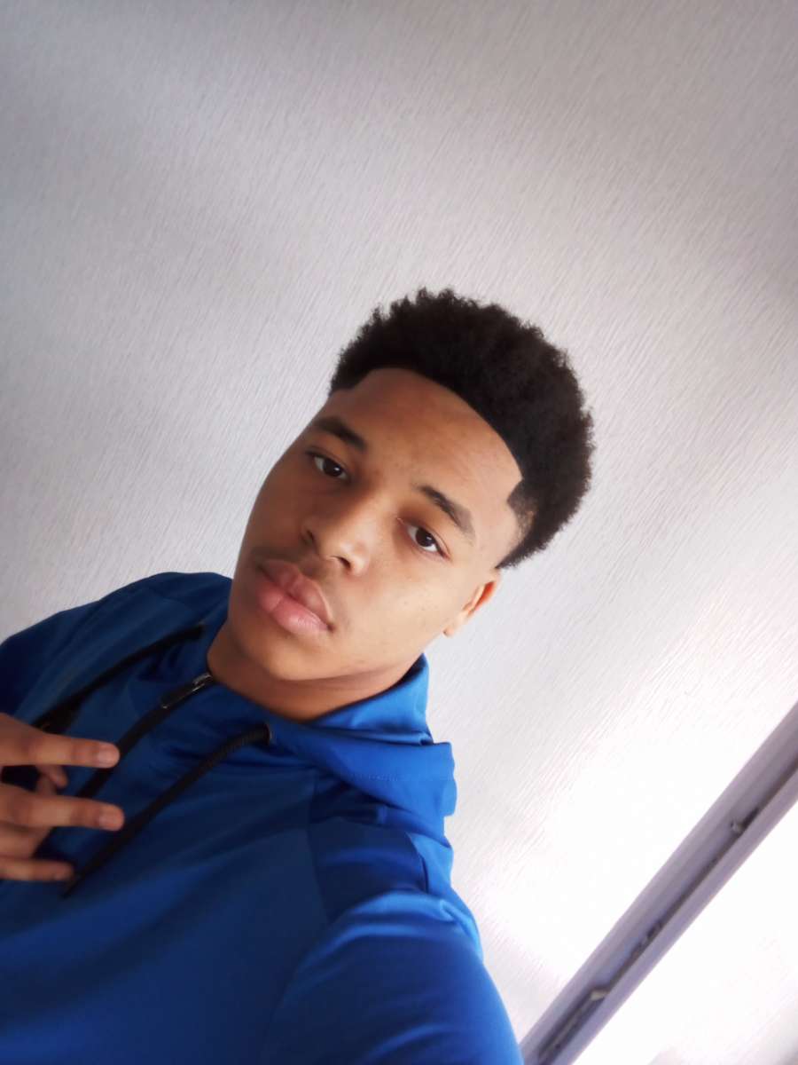 Profil von Estheban