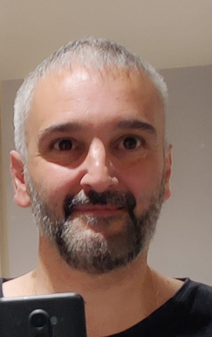 Profil von Athanas